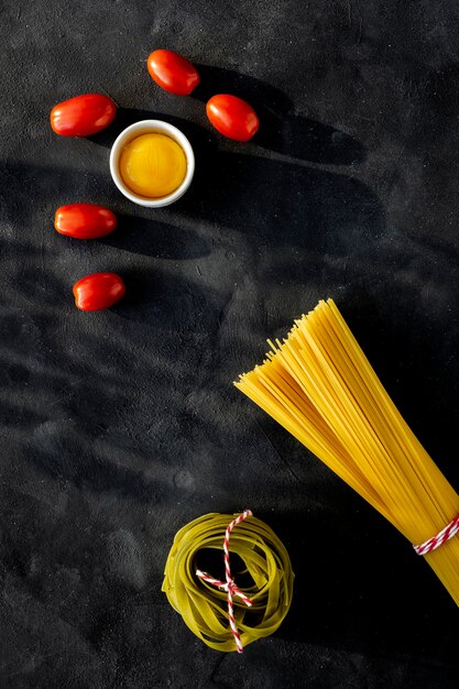 Assorted raw Italian pasta