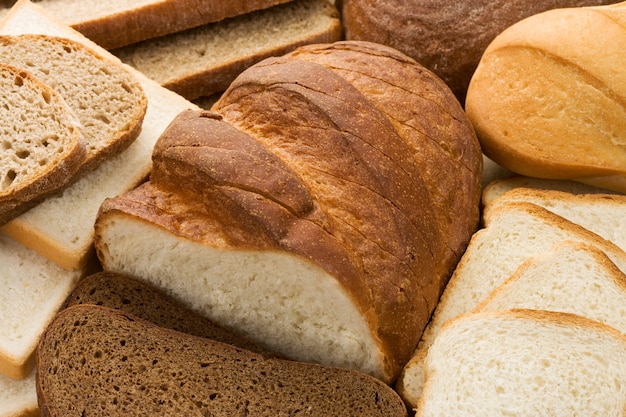 Assortiment van gebakken brood als achtergrond