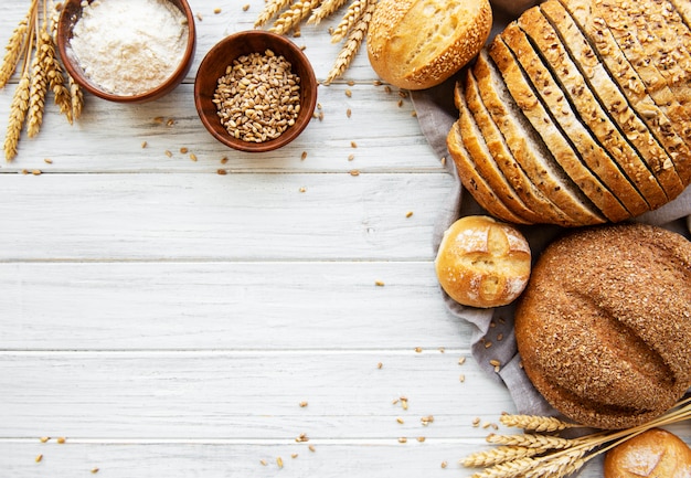 Assortiment van gebakken brood