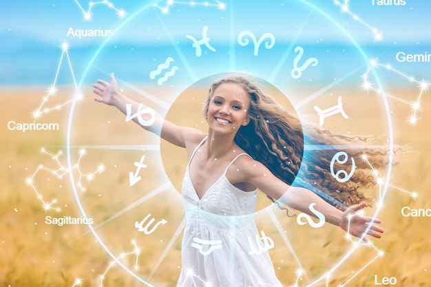 Foto astrologia, dodici segni zodiacali e bella donna