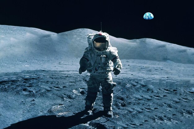 Nasa에서 제공한 이 이미지의 배경 요소에 지구와 달에 우주 비행사