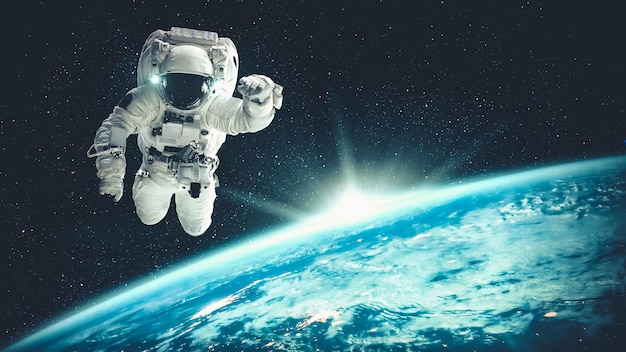 Astronaut ruimtevaarder doet ruimtewandeling terwijl hij werkt voor een ruimtevaartmissie