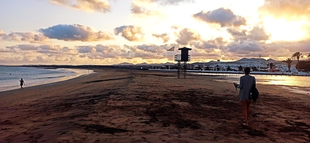 Atardecer en la playa honda de Lanzarote