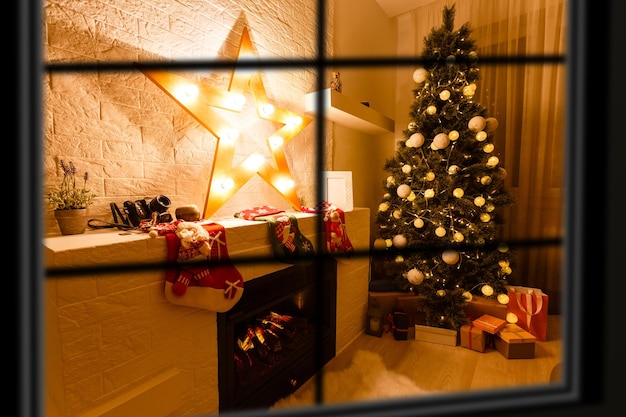 Atmospheric Christmas window, Xmas tree.