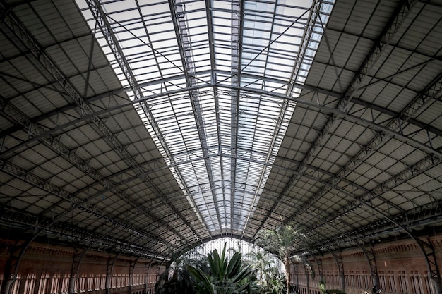 Atocha treinstation, Afbeelding van de stad Madrid, zijn karakteristieke architectuur