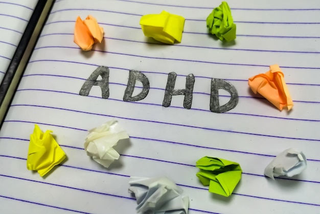 写真 注意欠陥多動性障害または adhd 用語、医療概念イメージ。鉛筆の仕事。