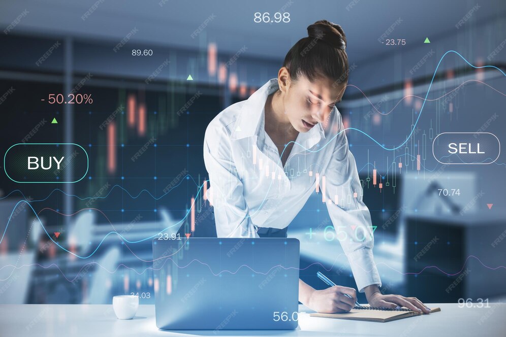 Premium Photo | Attractive caucasian businesswoman working at desktop