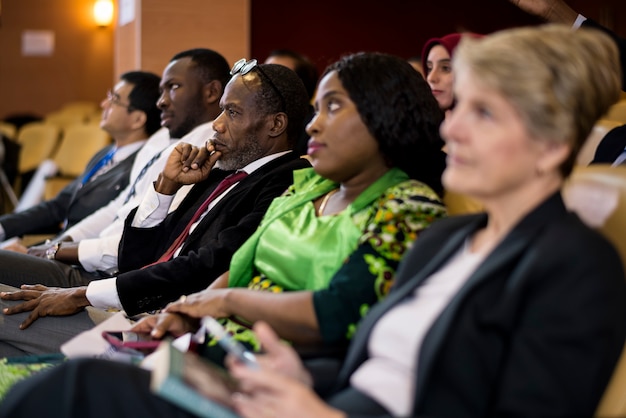 Photo audience listen presentation international conference