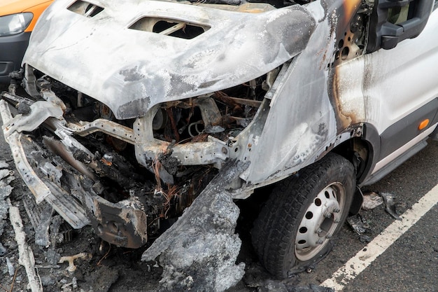 Auto beschadigd door brand brandstichting auto's