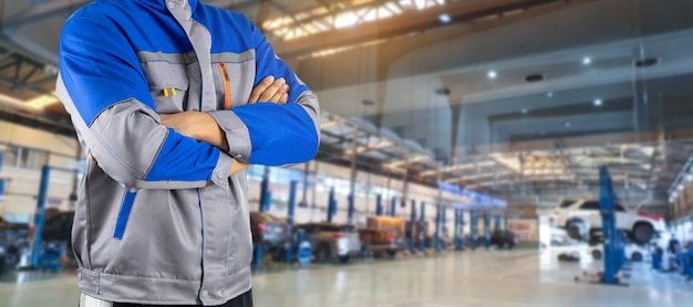 Auto mechanic in the auto service center car