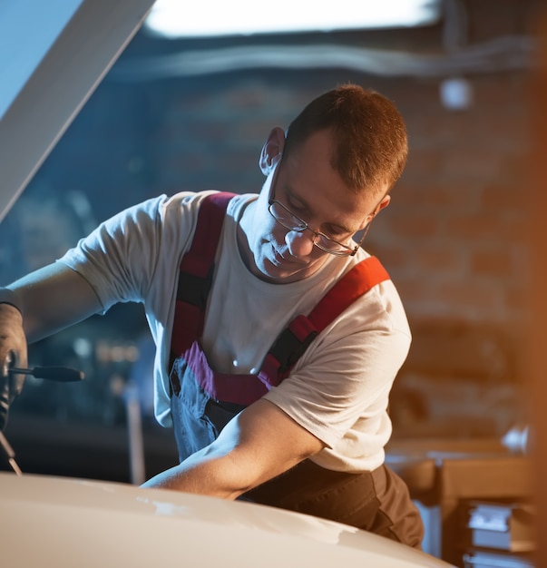 Auto mechanic