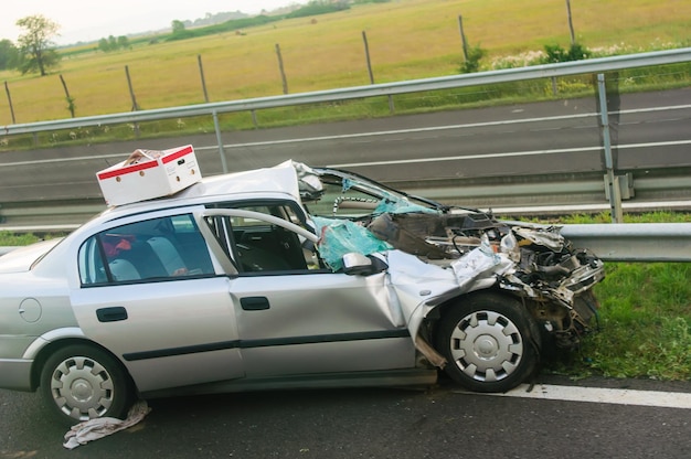 Foto auto-ongeluk ongeval op een europese weg