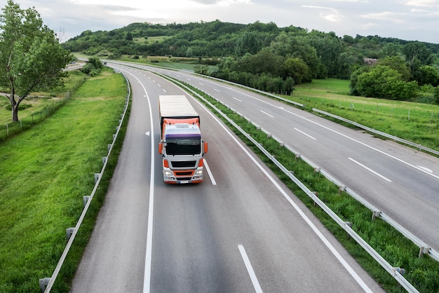 Foto auto's op de weg