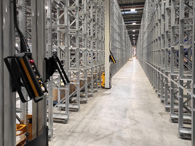 Automated warehouse Logistics Reasonable composition of racks