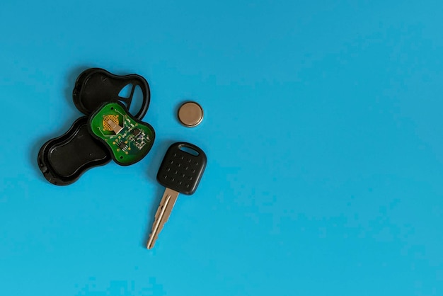 Autosleutel met afstandsbediening Alarm voor auto's Kapotte oude circuitbatterij