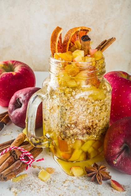 Autumn apple overnight oatmeal 