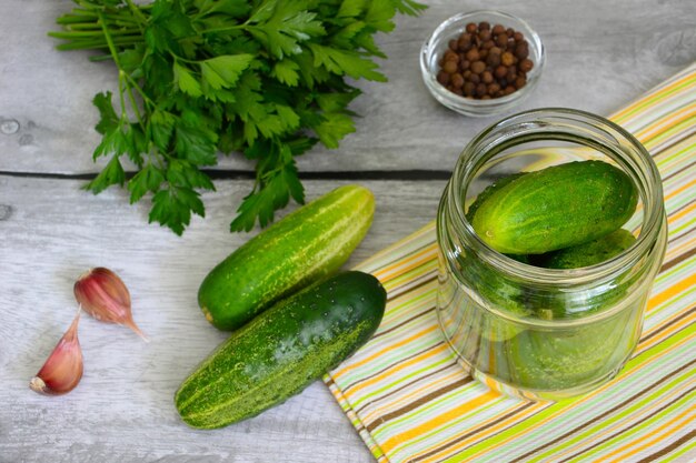 瓶に入った野菜の秋の保全、接写