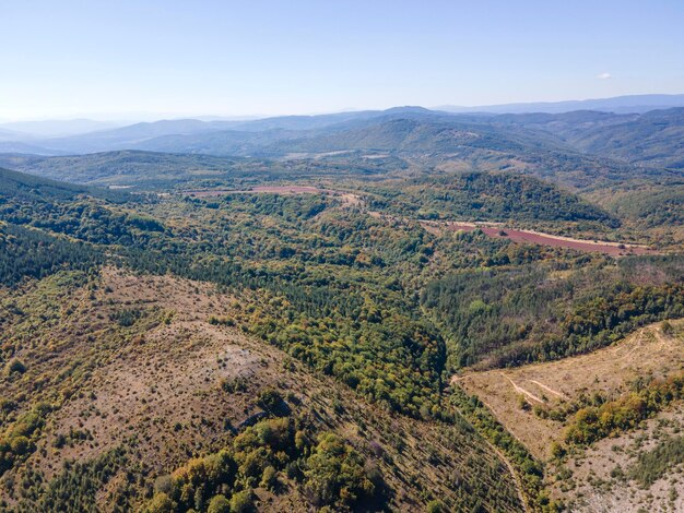 Photo autumn landscape of strazha mountain bulgaria