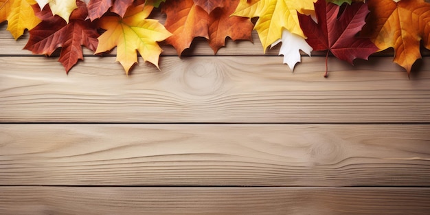 Осенние листья на деревянном фоне осенние листя рамка пуста