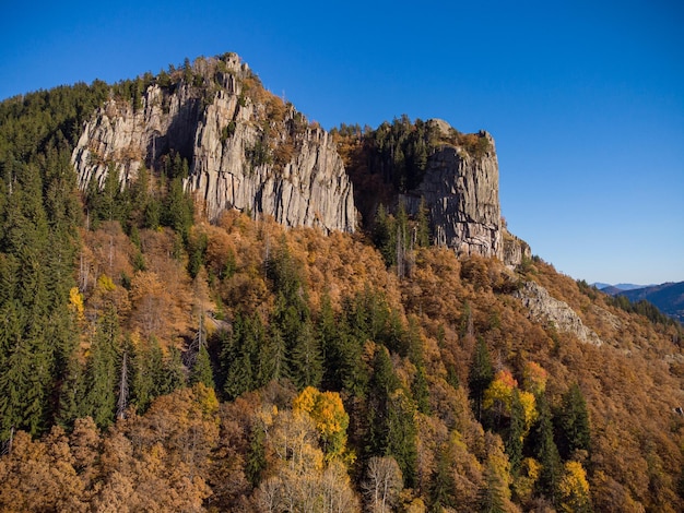ロドピ山脈ブルガリアの秋