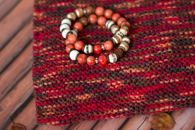 Autumn scarf and set of bracelets