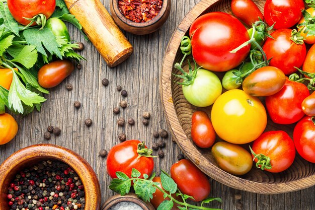 Autumn tomato preservation