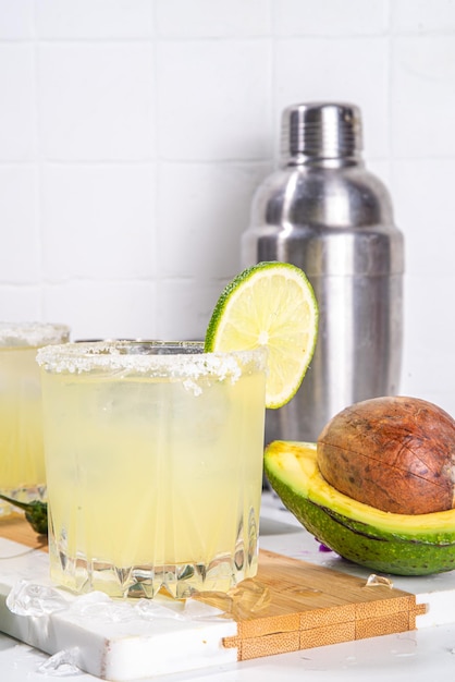 Avocado and lime margarita