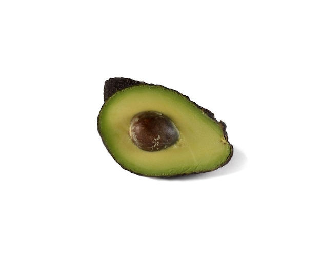 Avocado op een afgelegen witte achtergrond