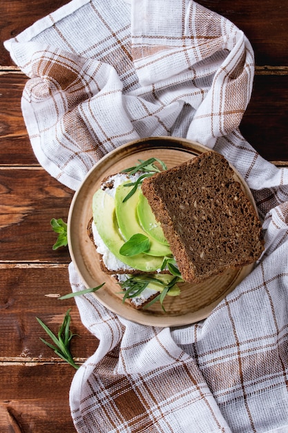 Avocado and ricotta sandwich