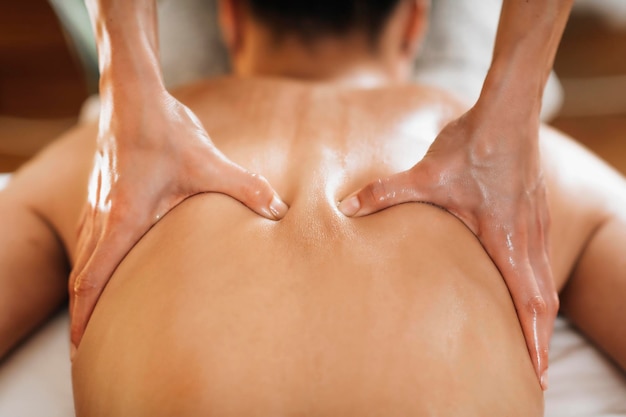 Ayurveda Back Massage