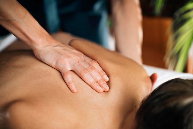 Ayurvedische rugmassage