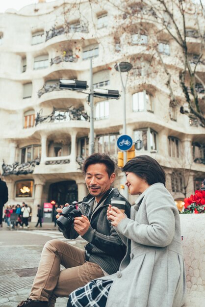 Aziatisch paar op vakantie in Barcelona