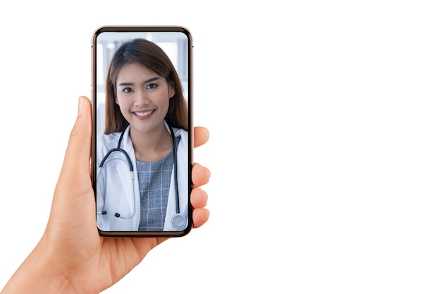 Aziatische vrouwelijke arts in scherm van mobiele telefoon