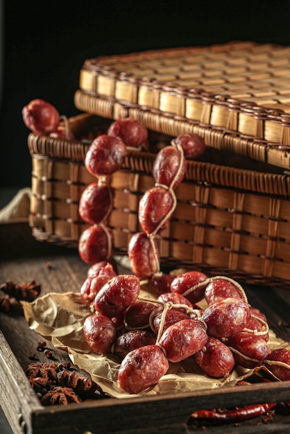 Azië worstjes eten foto's zien eruit als polony met een bijzonder heerlijke smaak