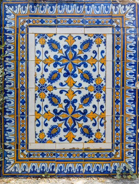 Фото Азулехо старые португальские плитки закрывают текстуру фона
