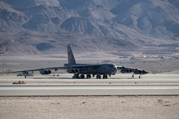 a b-52 stratofortress