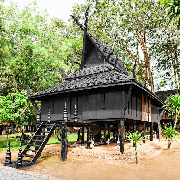 Baan Dam Museum