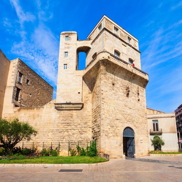 Photo babote tower in montpellier france