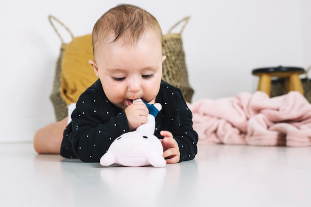 Baby biting toy