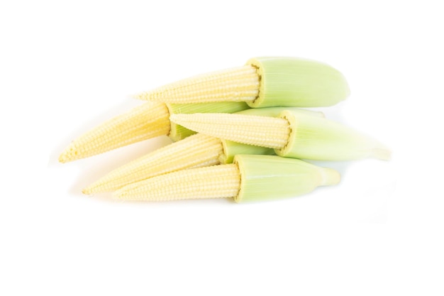 Photo baby corn on a white background