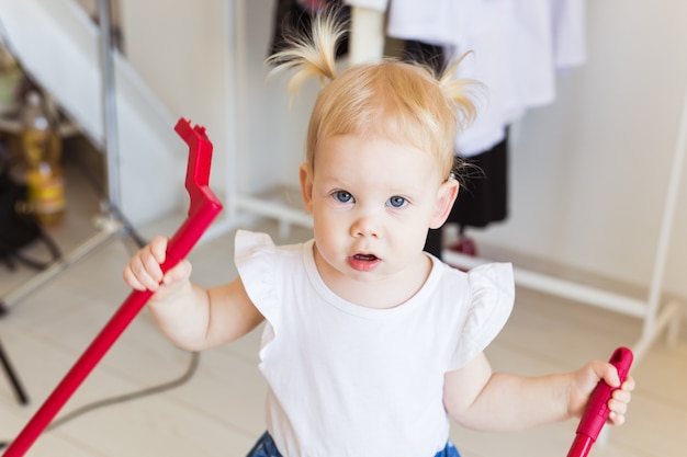 Photo baby girl wearing a hearing aid