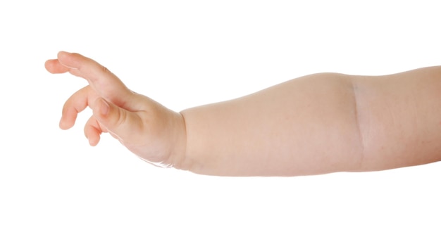 白で隔離の赤ちゃんの手