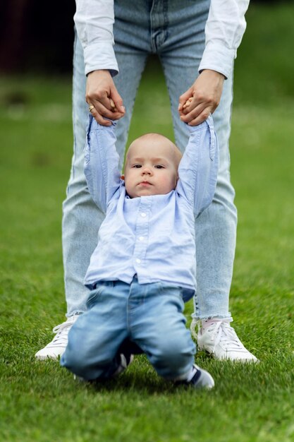 Baby leert lopen