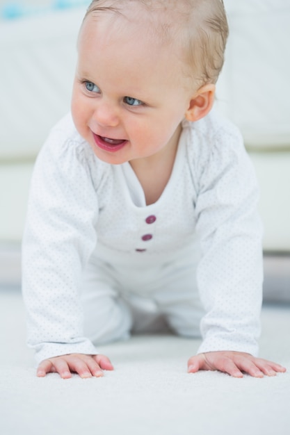 Baby lopen op handen en voeten