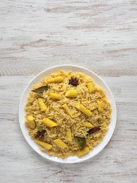 Baby maïs pulao. Vegetarische biryani, Indiaas eten