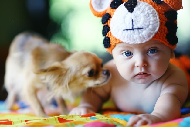 Photo baby and small dog