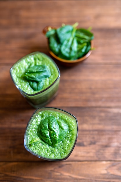 Baby spinach leaves smoothie