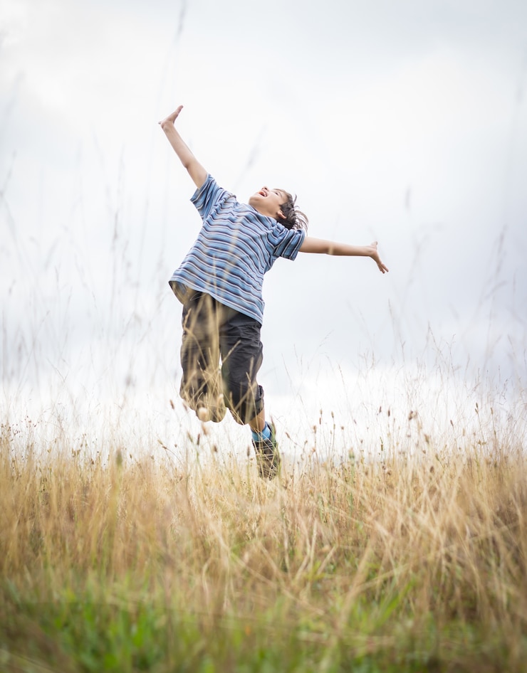 Photo back to nature enjoy and jump