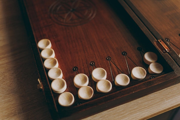 Backgammon met kwaliteitshout voor het spel