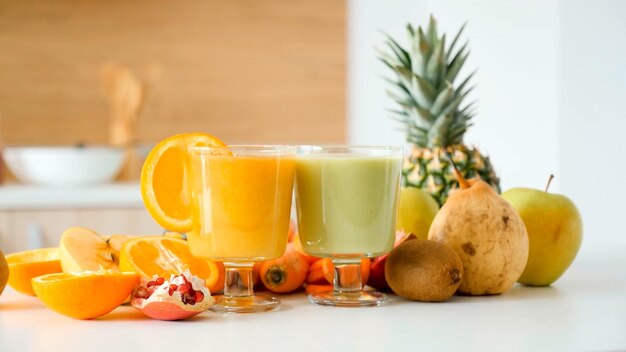 Foto background wallpaper collezione di frutta e succo